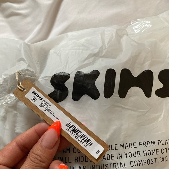 NWT SKIMS Boyfriend Loose Pant - Picture 2 of 3